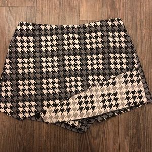 Topshop houndstooth skort